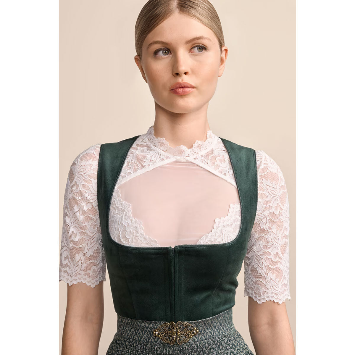 Krüger Dirndl Alisha Grün Samtdirndl 60cm - Datschi Trachten