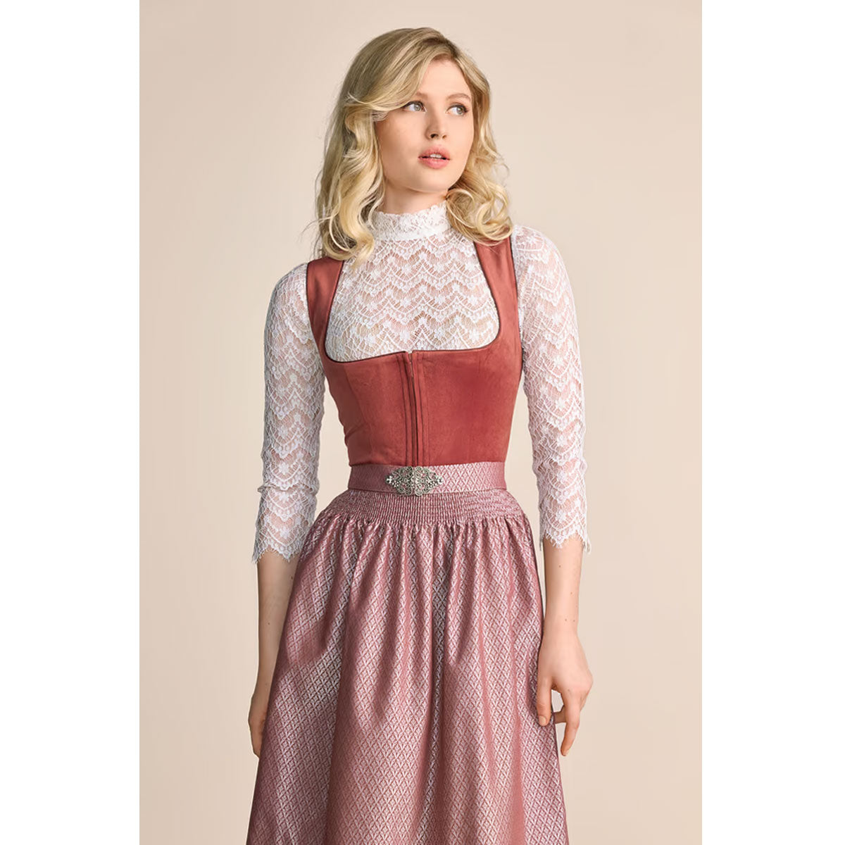Krüger Dirndl Alisha Rost/Rosa Samtdirndl 60cm - Datschi Trachten
