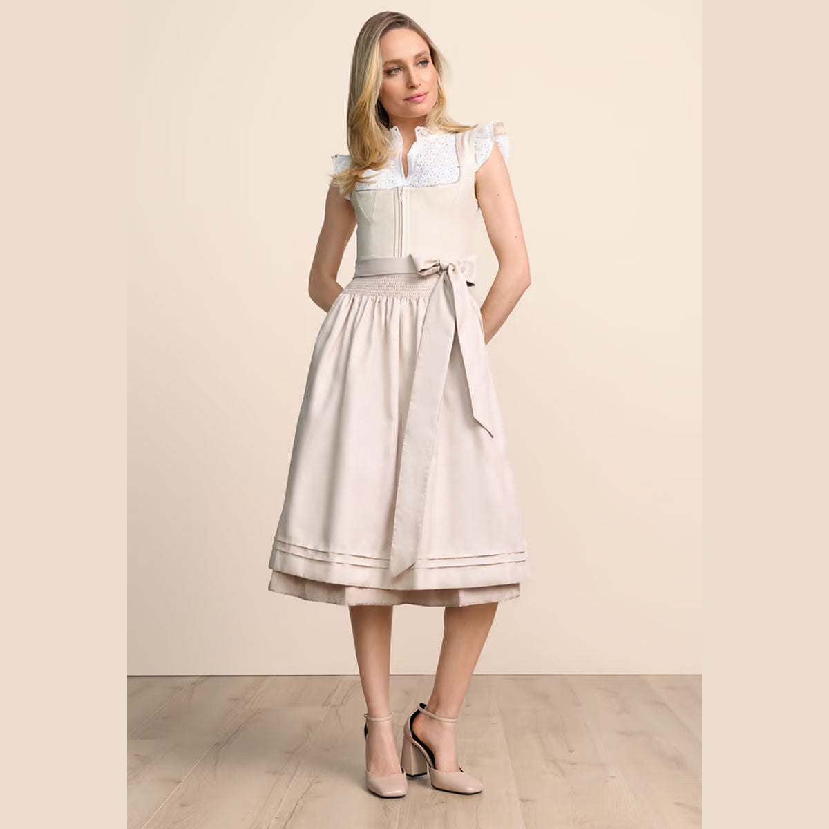 Krüger Dirndl Lillemor Beige Reißverschluss 70cm - Datschi Trachten