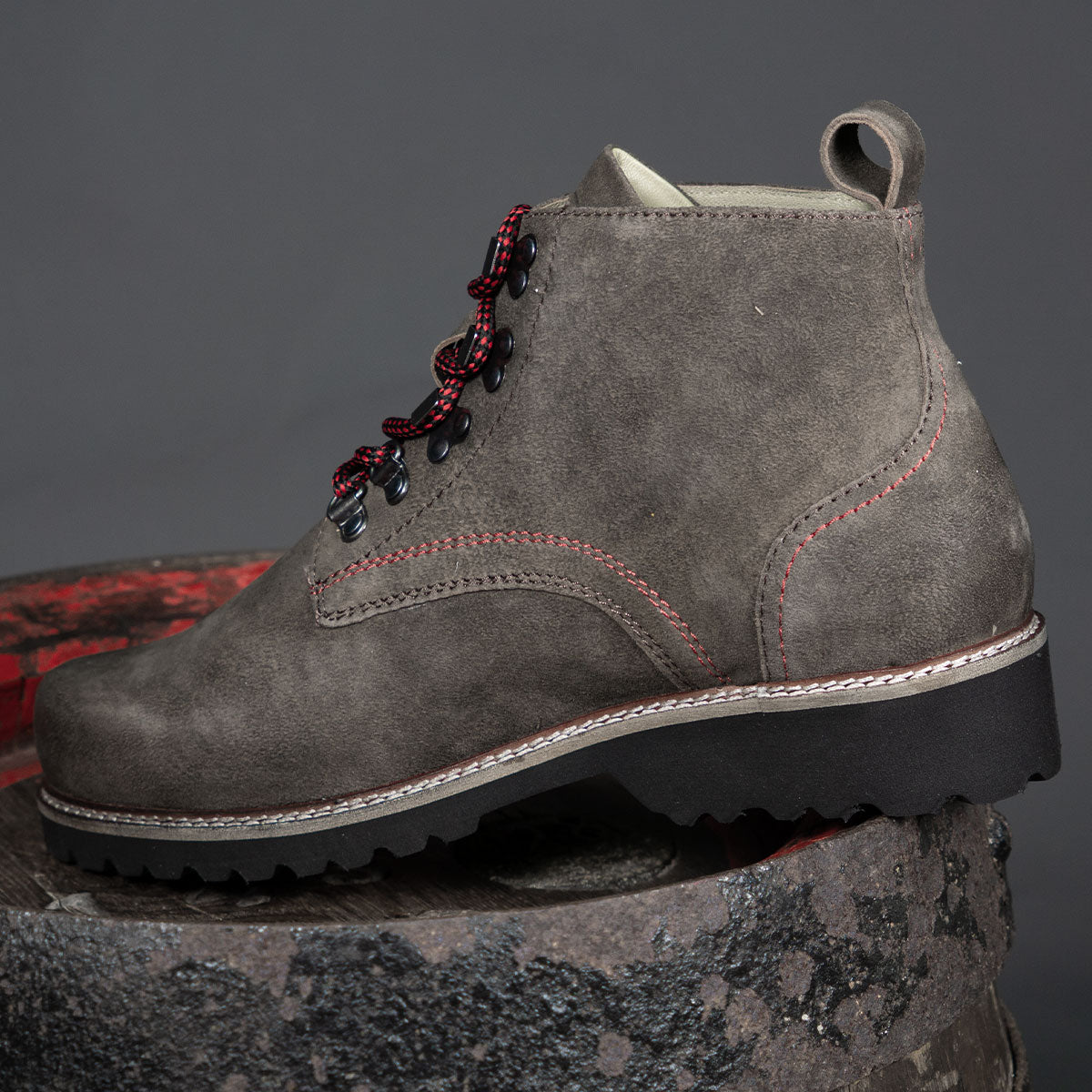 MeiSchua! Trachtenstiefel Rudl Marmor Rot mit roten Schnürsenkel - Datschi Trachten