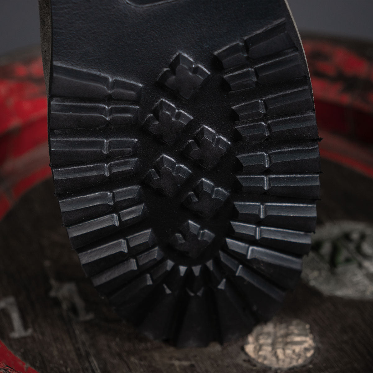MeiSchua! Trachtenstiefel Rudl Marmor Rot mit roten Schnürsenkel - Datschi Trachten