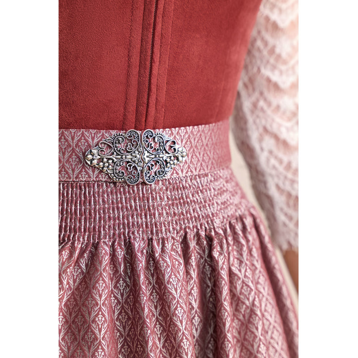 Krüger Dirndl Alisha Rost/Rosa Samtdirndl 60cm - Datschi Trachten