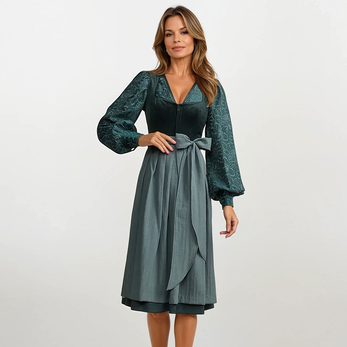 Krüger Dirndl Valera Tannengrün Herz-Ausschnitt 70cm - Datschi Trachten