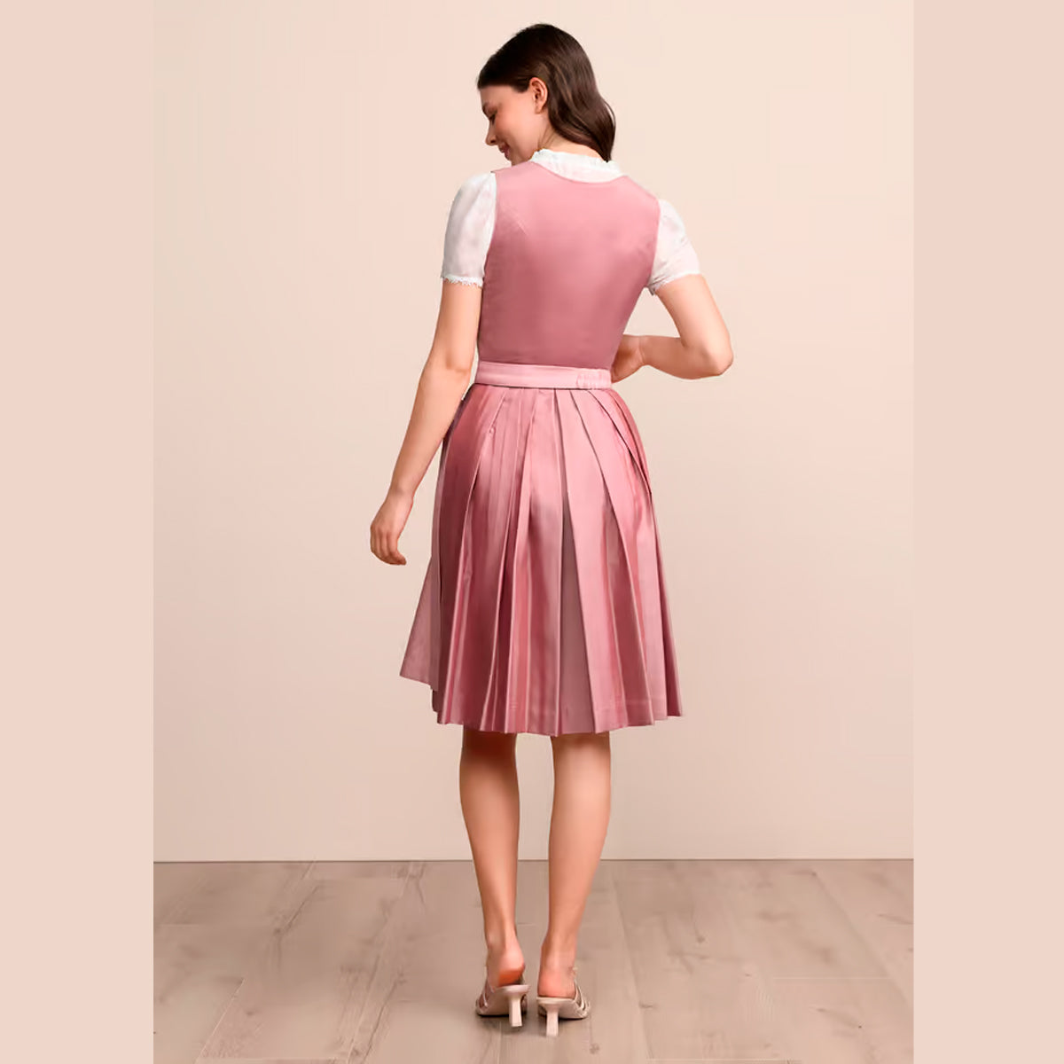 Krüger Dirndl Alisha Rose Samtdirndl 60cm - Datschi Trachten
